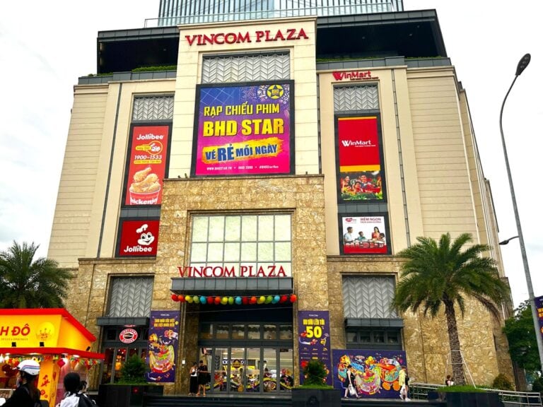 フエ市内のVINCOM PLAZA