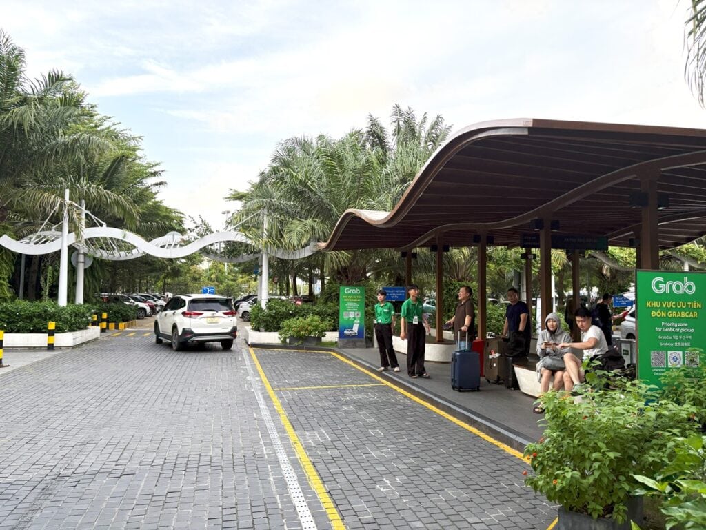 ダナン国際空港のGrab乗り場